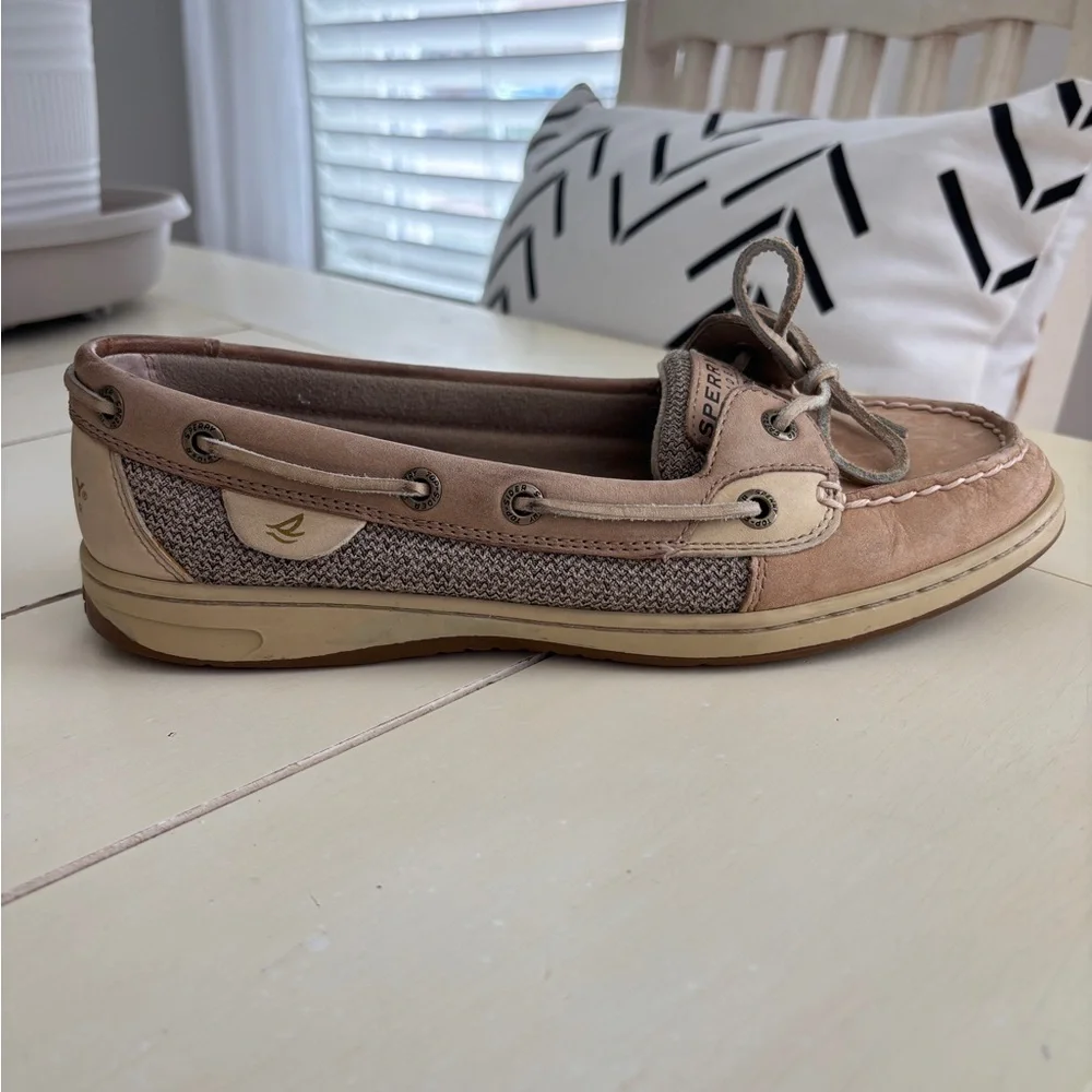 Angelfish Leather Boat Shoes Women’s Size 8.5 Medium Brown